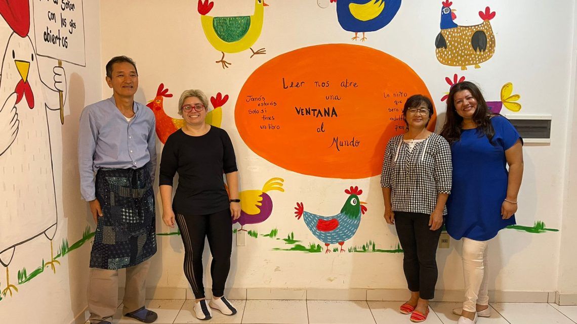 Artistas de Aty Guazú llevan color y alegría a la Defensoría Pública